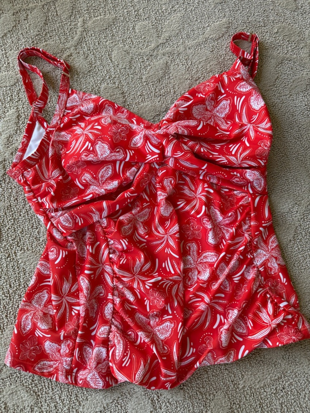 Nicole Miller Studio Red & White 2 piece swimsuit - 3X - Picture 4 of 5